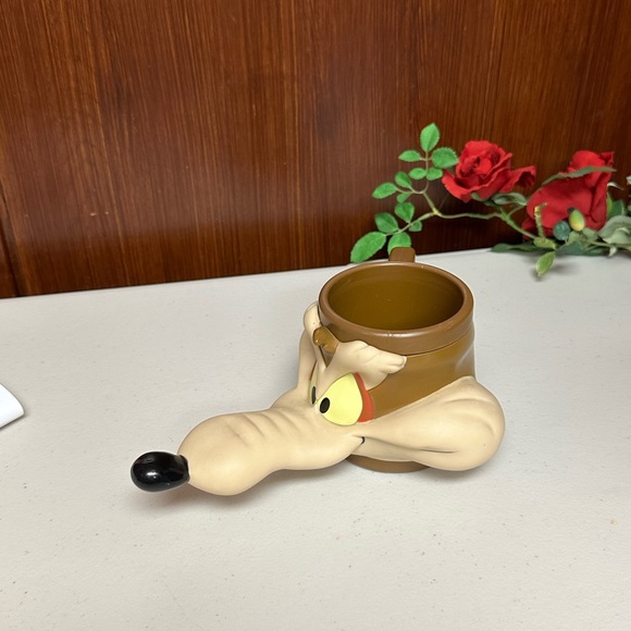 Warner Bros Looney Tunes Mug Coyote face mug - Picture 7 of 10